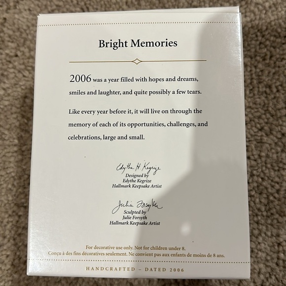 HALLMARK Bright Memories 2006 - Picture 2 of 6